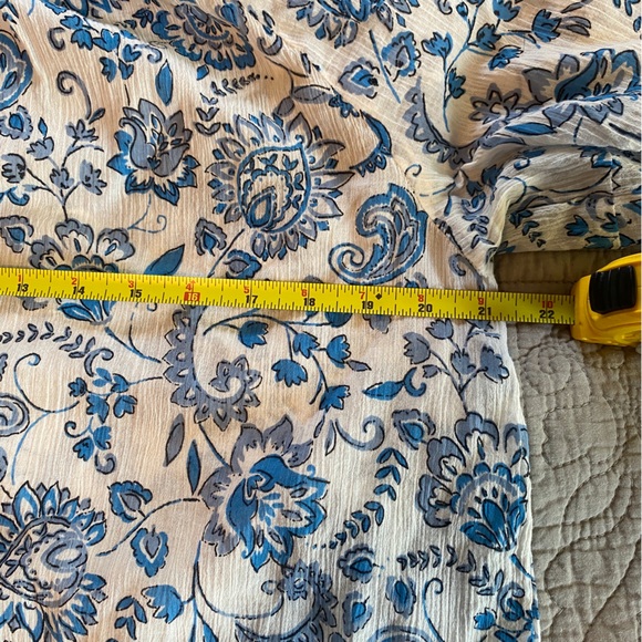 Loft long sleeve boho style cotton blouse. Size M - Picture 4 of 5